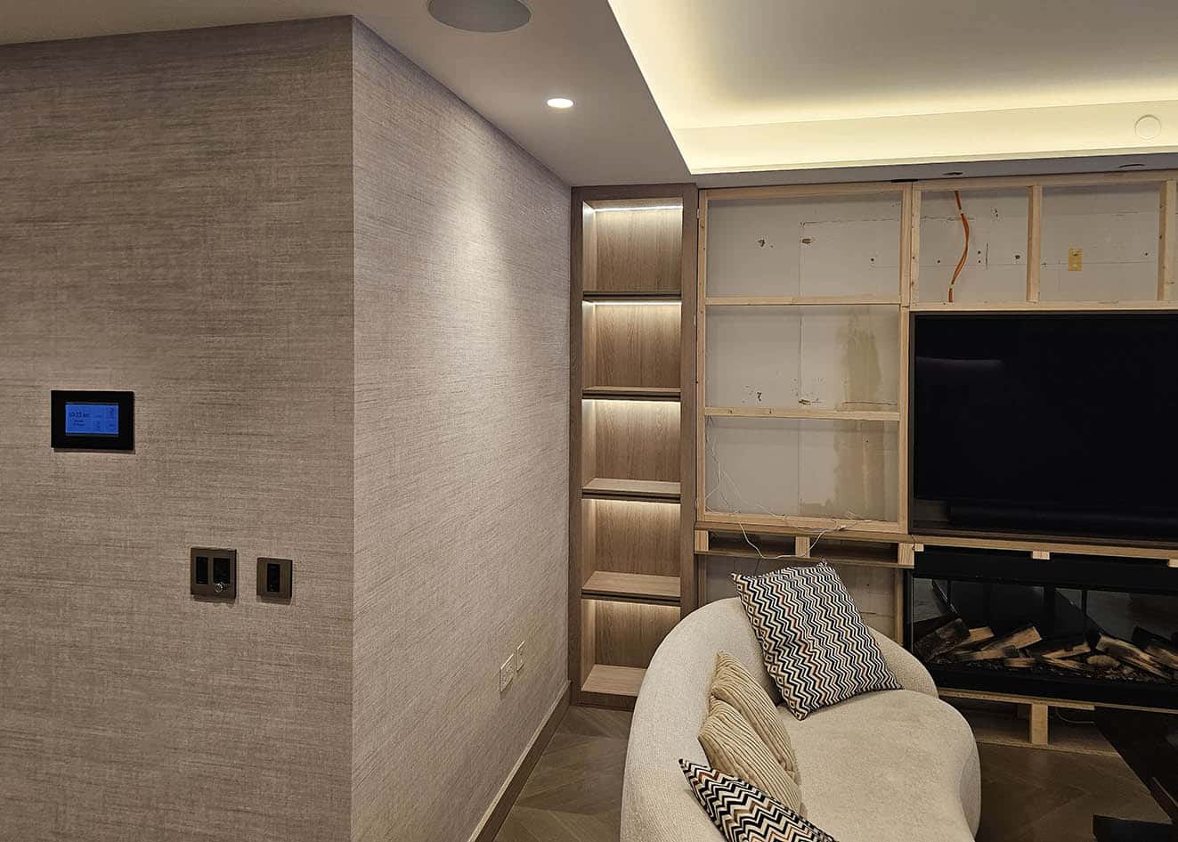 Wallpaper installation living room Swiss Cottage - professional wallpaper hangers London