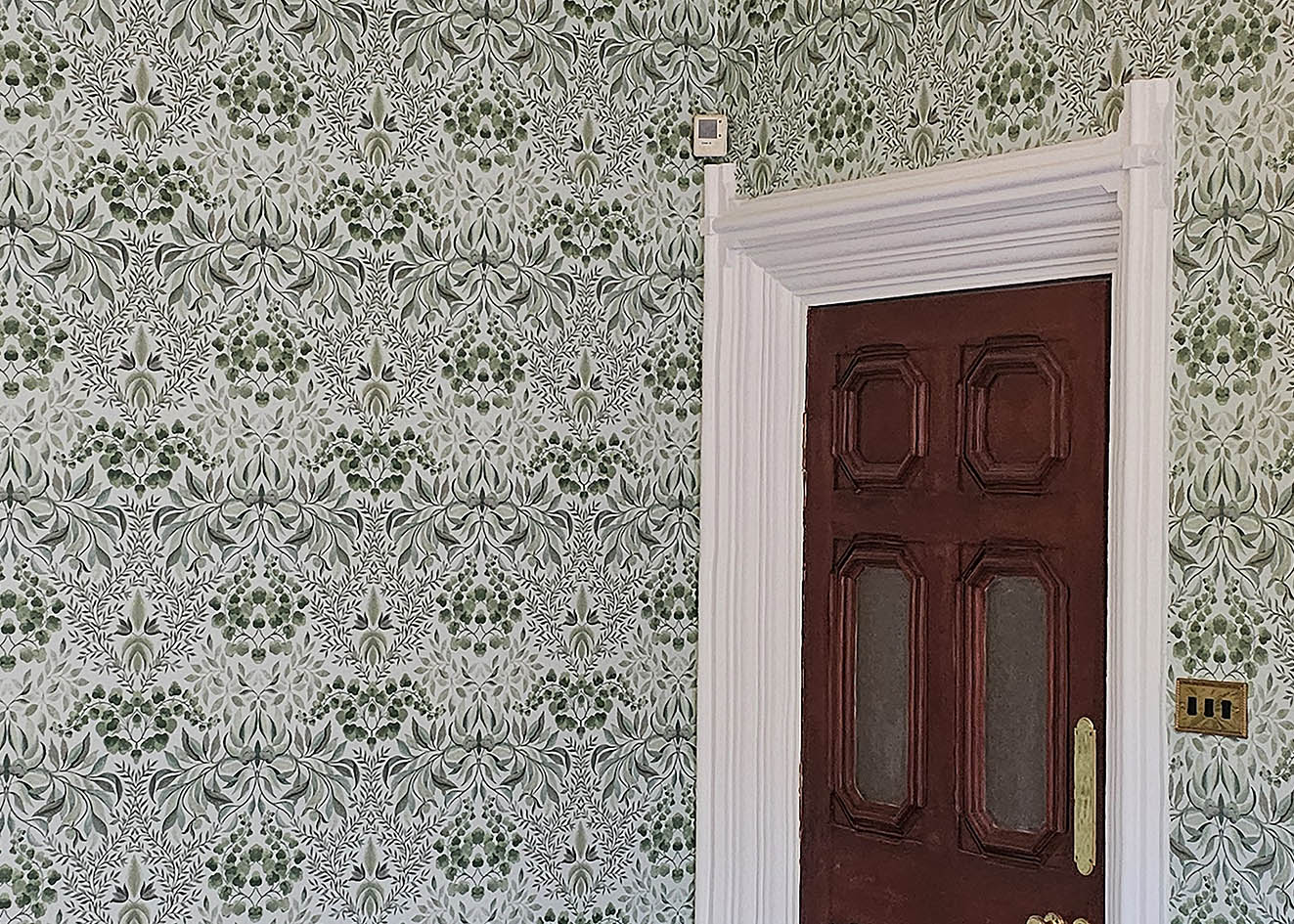 bluespec-wallpaper-installer-london High quality wallpaper installation by Bluespec Decorating Limited, London.