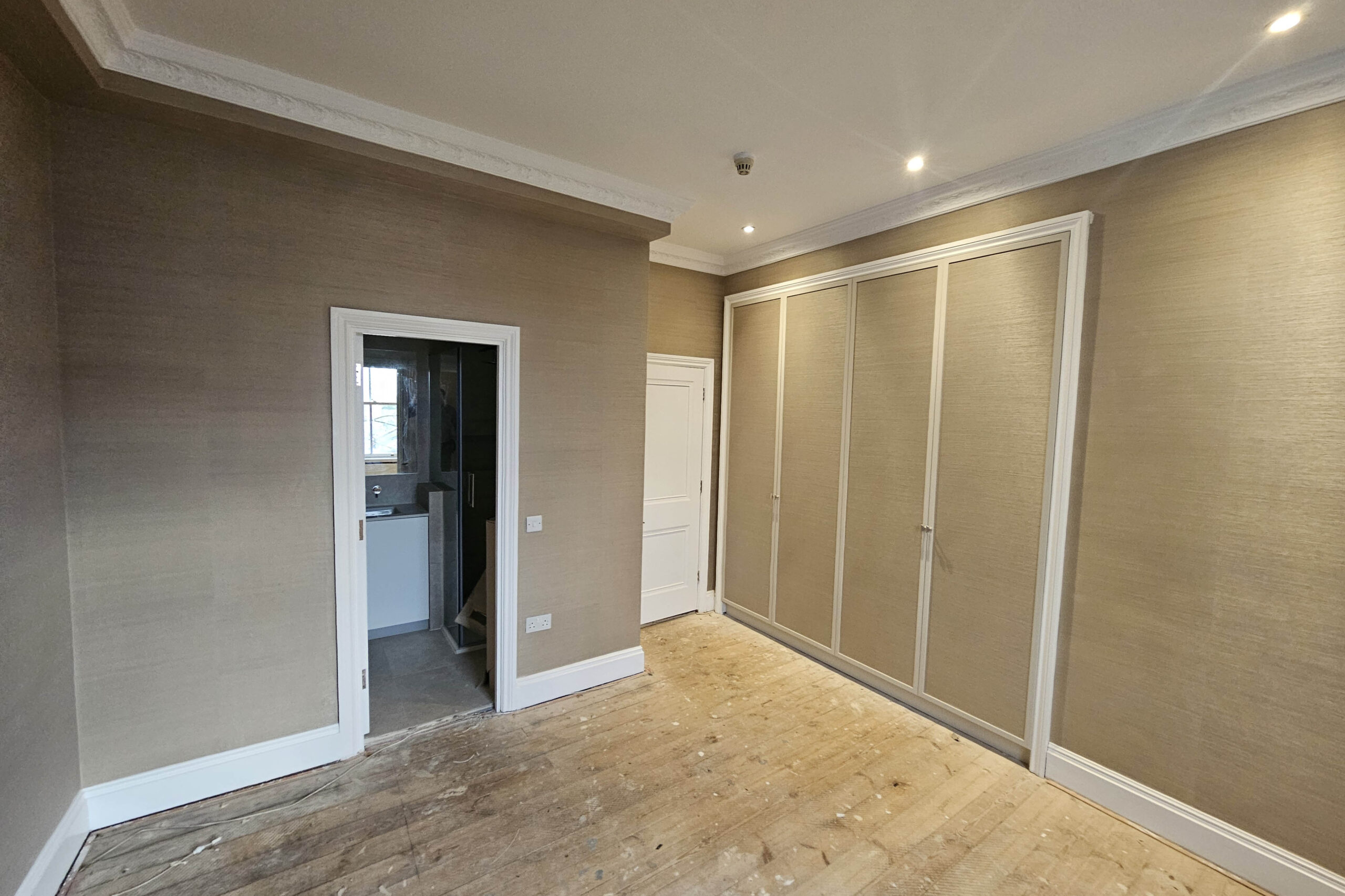 specialists-wallpaper-hangers-London Specialists wallpaper hanging project,W11, London.